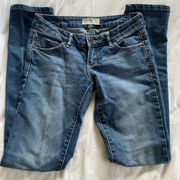 Garage Mid-Rise Skinny Jeans - Picture 3 of 5